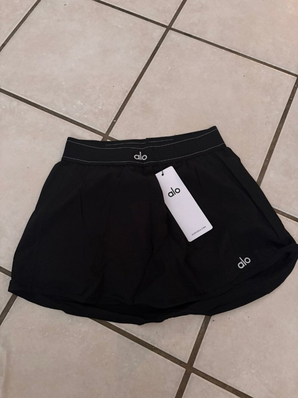 Black alo skirt